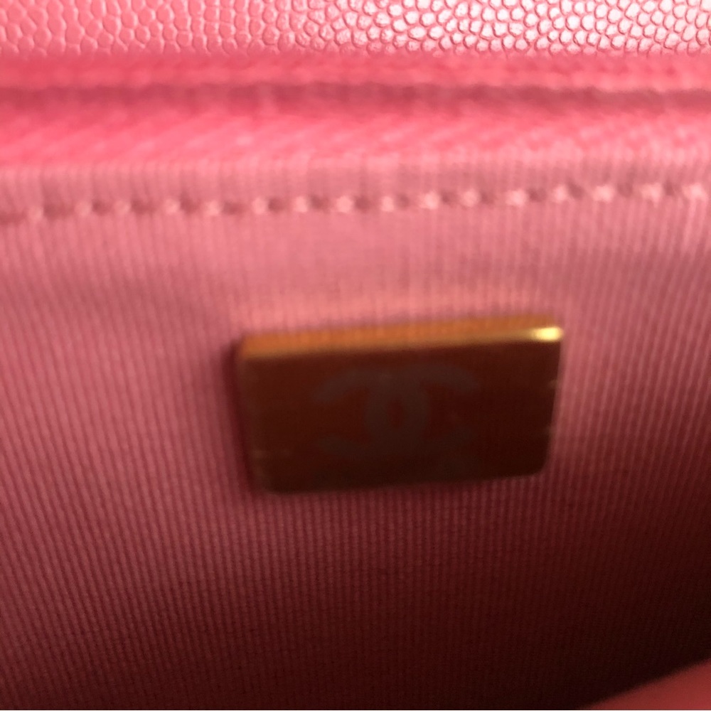 🤩💓💯 authentic Chanel WOC - Picture 9 of 12